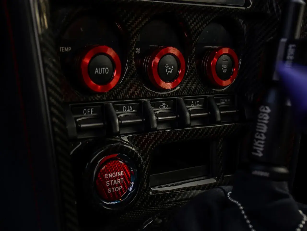 Carbon fibre centre console